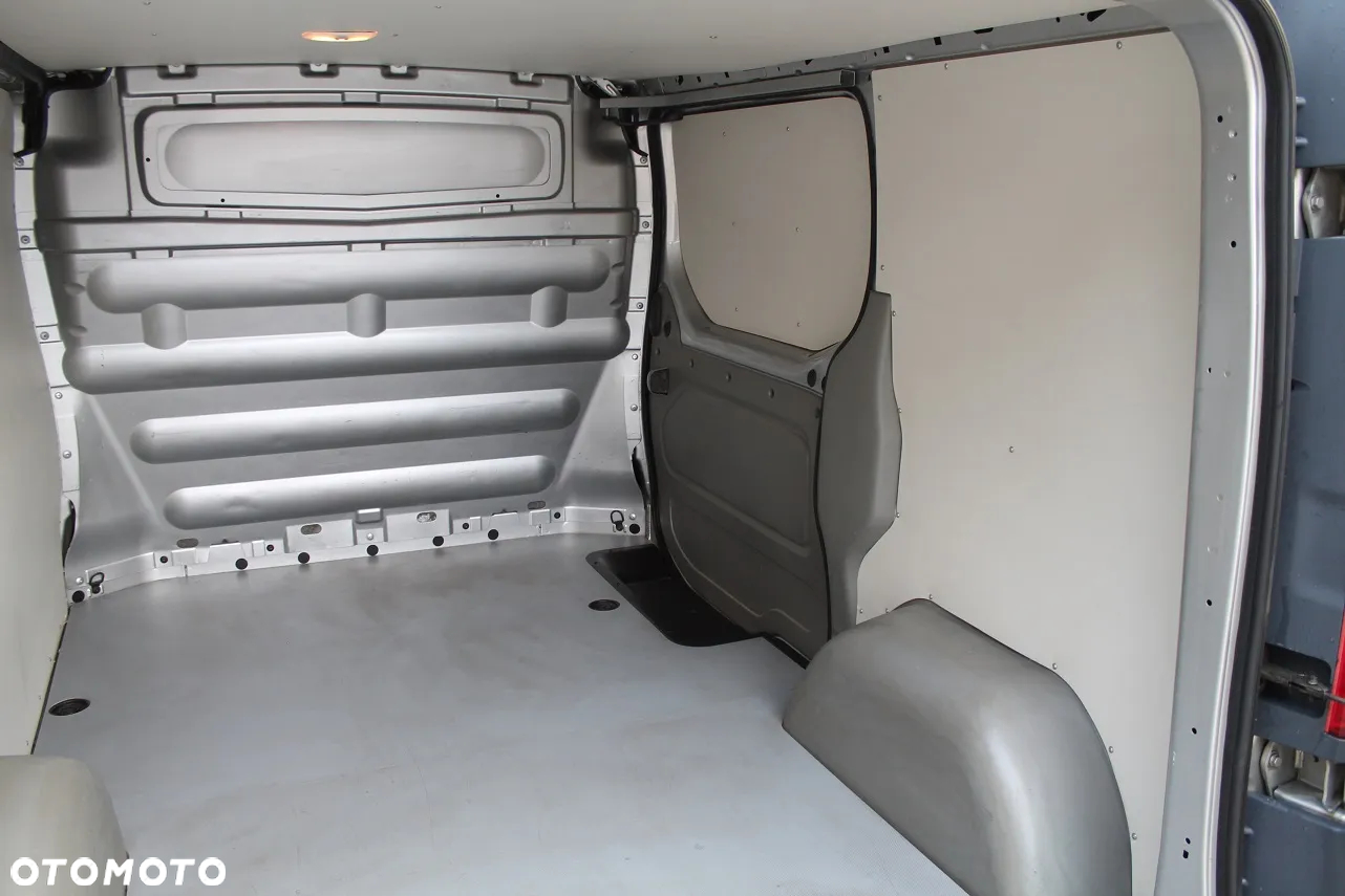 Opel VIVARO - 24