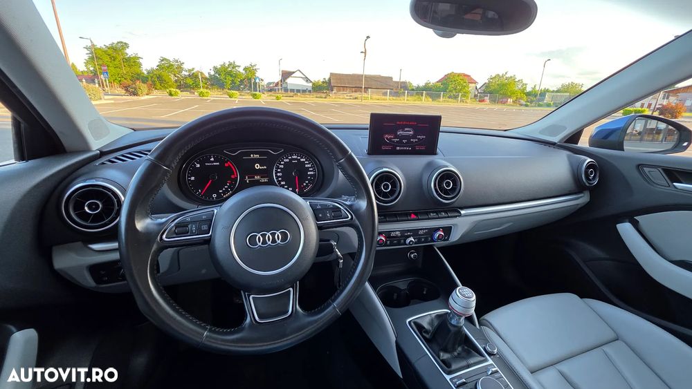 Audi A3 Sportback 1.6 TDI ultra Attraction - 24