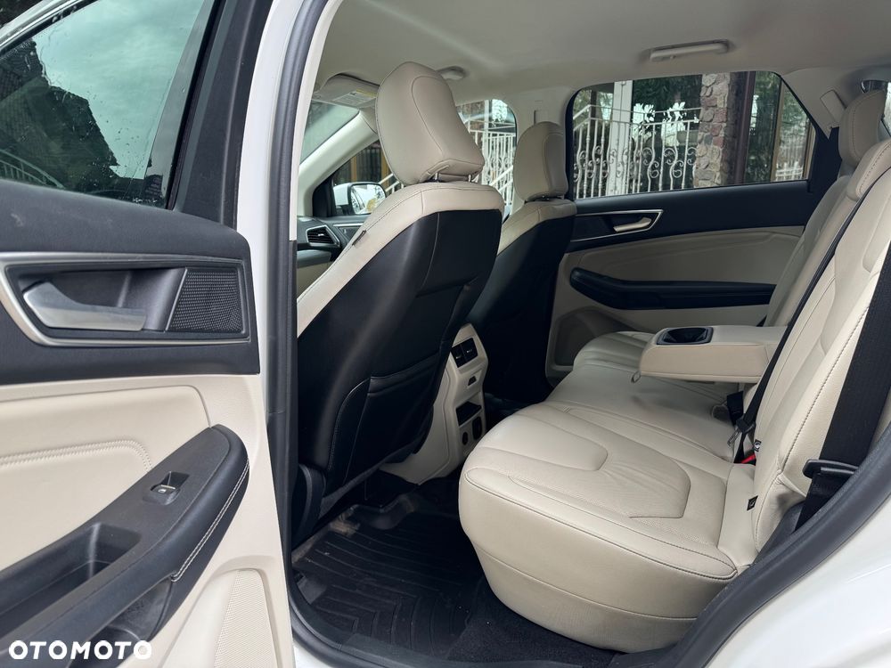 Ford Edge - 22