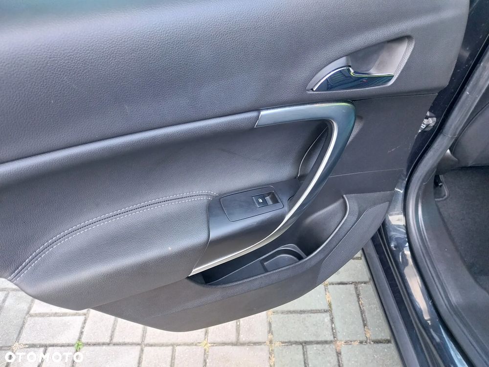 Opel Insignia 1.6 Turbo Cosmo - 23