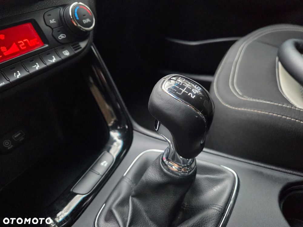 Kia Ceed 1.6 GDI Platinum Edition - 18