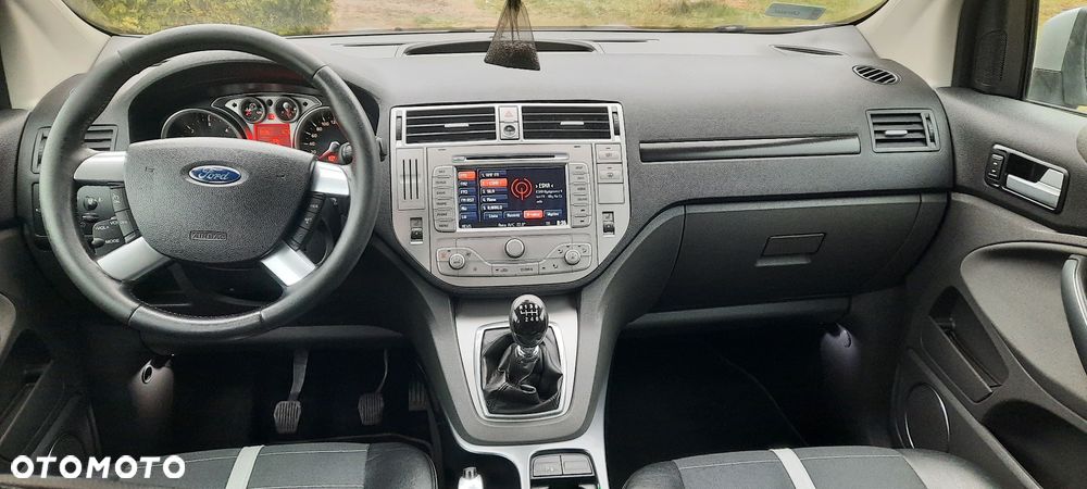 Ford Kuga - 6