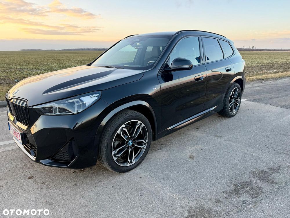 BMW iX1 - 3