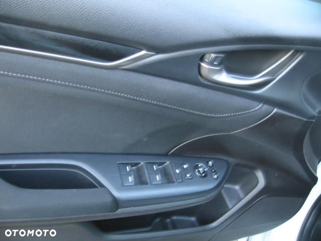 Honda Civic 1.5 T Sport Plus (Navi) - 33