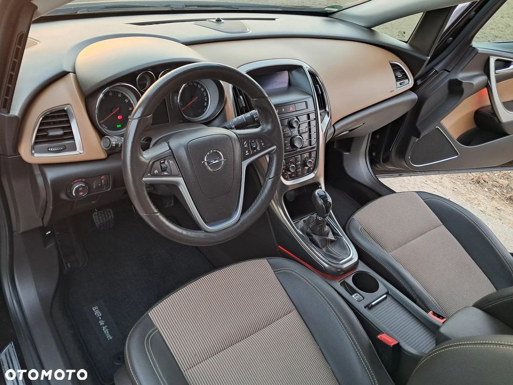 Opel Astra 1.4 Turbo Innovation - 8