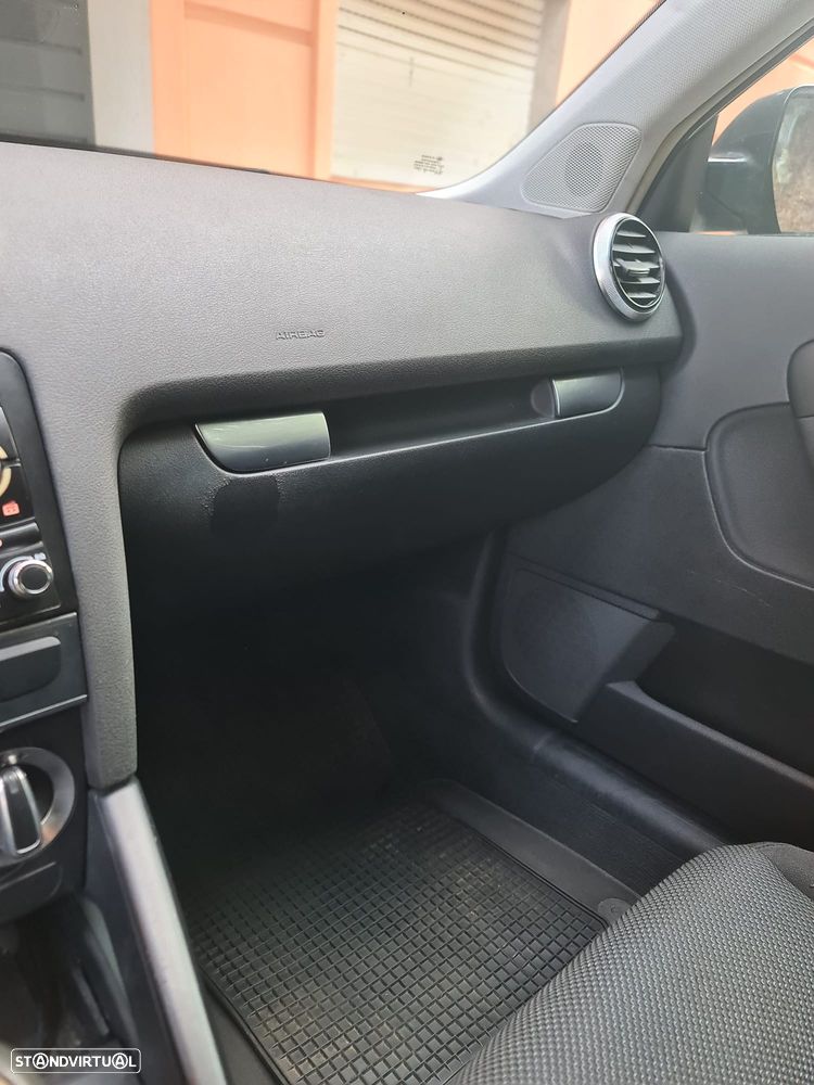 Audi A3 Sportback 1.6 TDI Attraction - 22