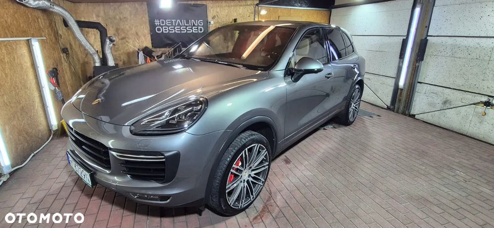 Porsche Cayenne - 5