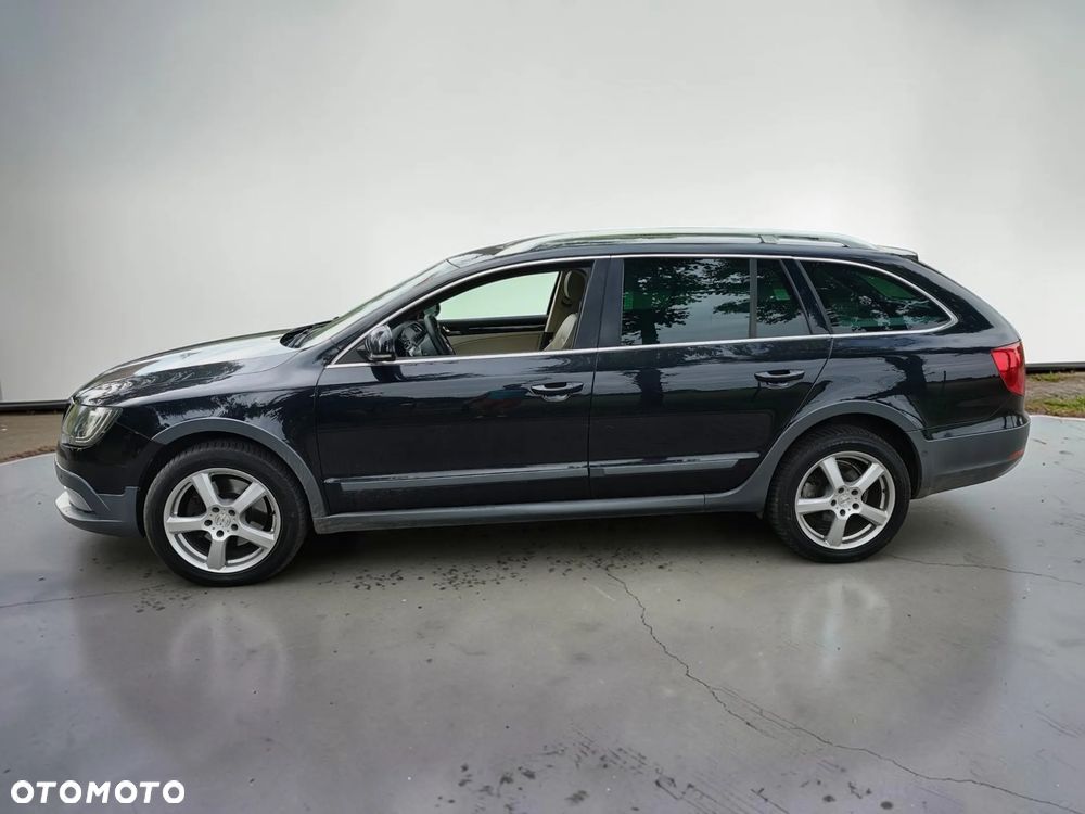 Skoda Superb 2.0 TDI 4x4 Platinum Outdoor DSG - 7