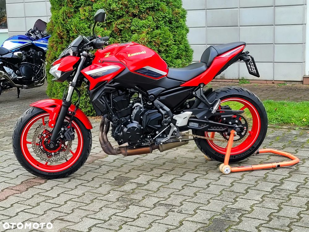 Kawasaki Z 650 - 12