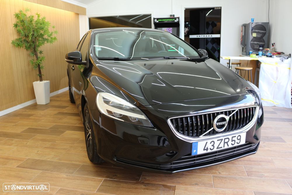 Volvo V40 2.0 D3 Momentum - 6