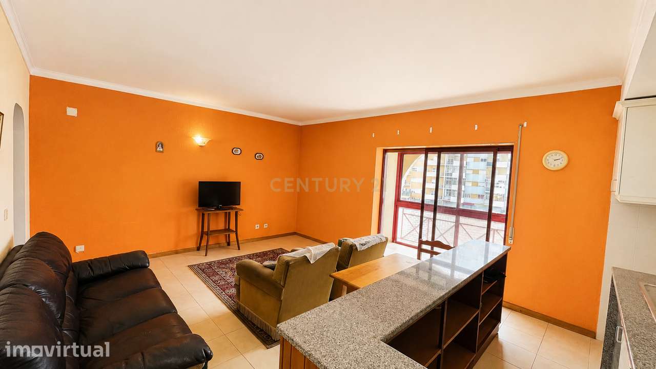 Apartamento T1 junto à Praia|Varanda|Arrecadação|Box - Grande imagem: 2/26