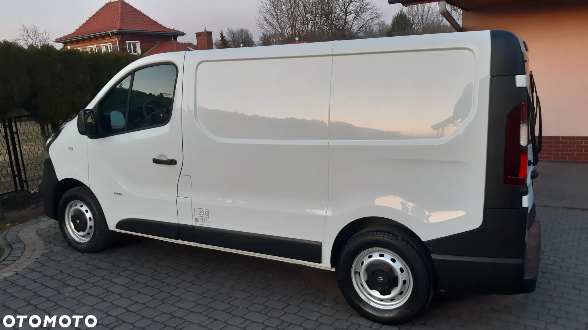 Opel Vivaro - 17