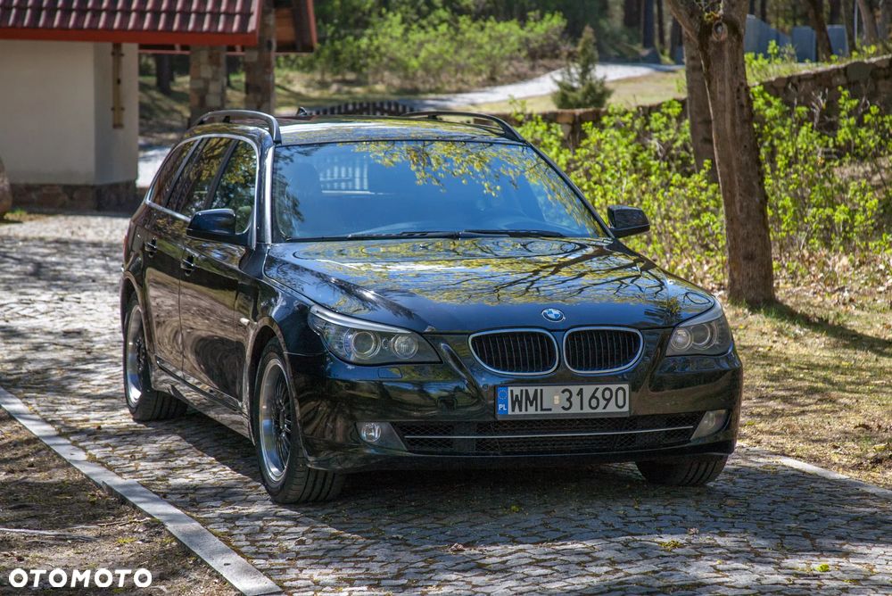 BMW Seria 5 525d - 21