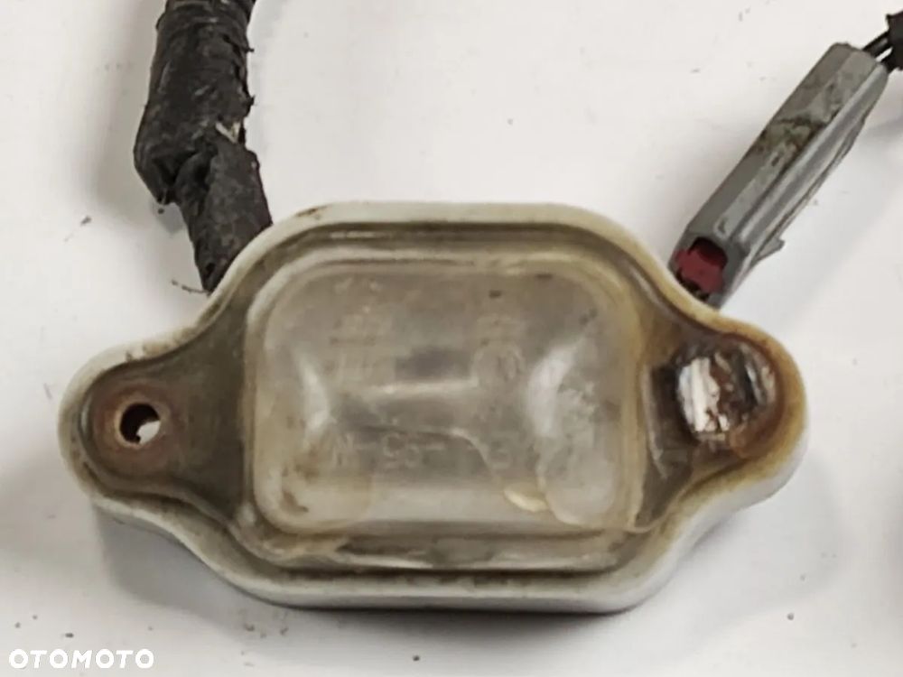 lampka tablicy rejestracyjnej ford explorer ii - 2