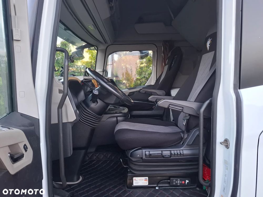 Ford F-MAX - 7