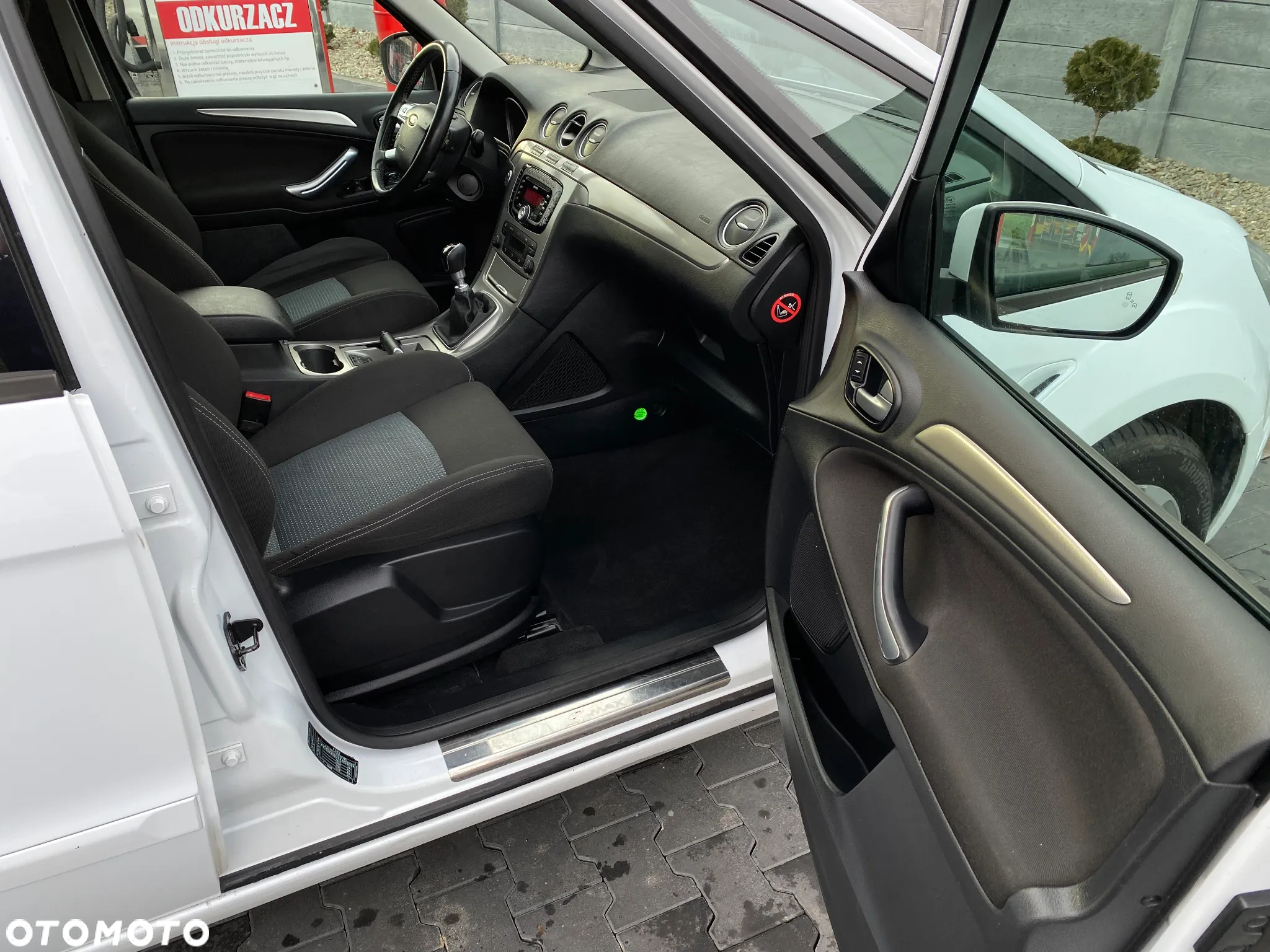 Ford S-Max - 31