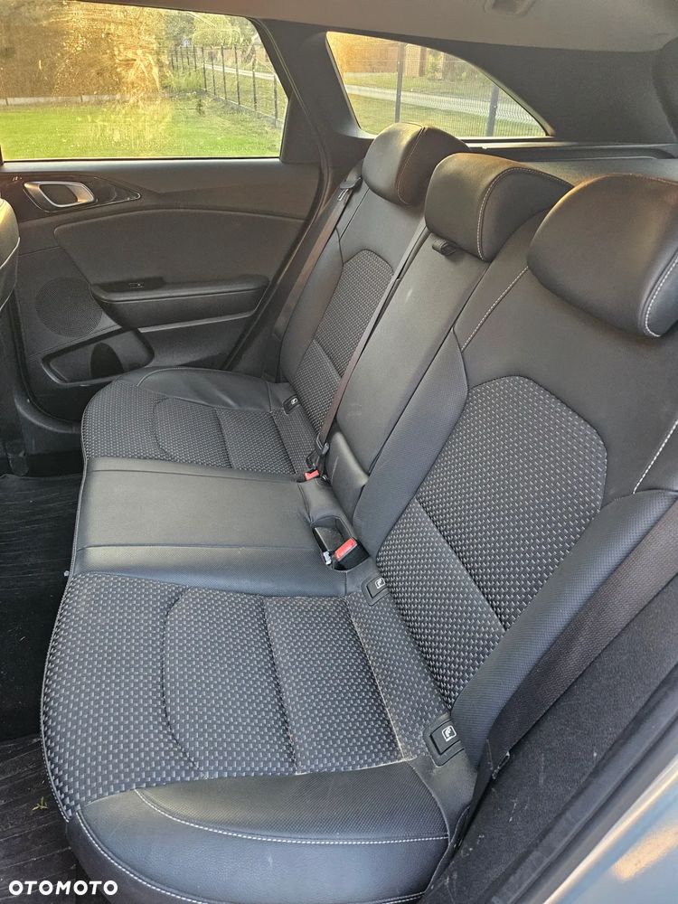 Kia Ceed 1.4 T-GDI L Business Line DCT - 4