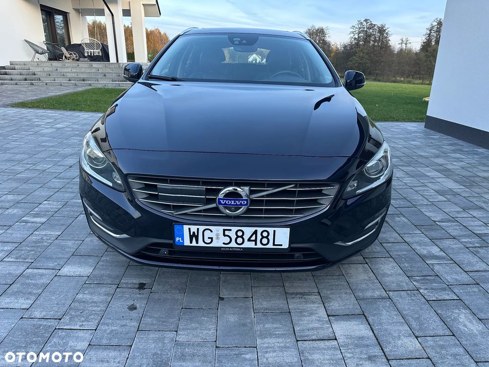 Volvo V60 D6 AWD Plug-in Hybrid Summum - 10