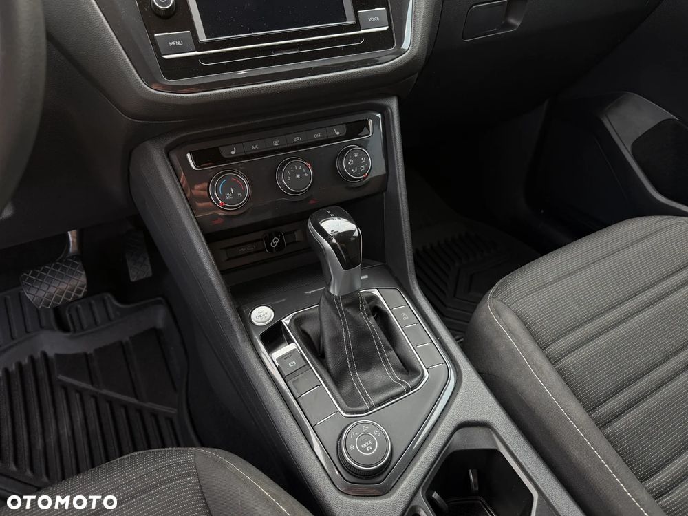Volkswagen Tiguan Allspace 2.0 TSI 4Mot Highline DSG - 22