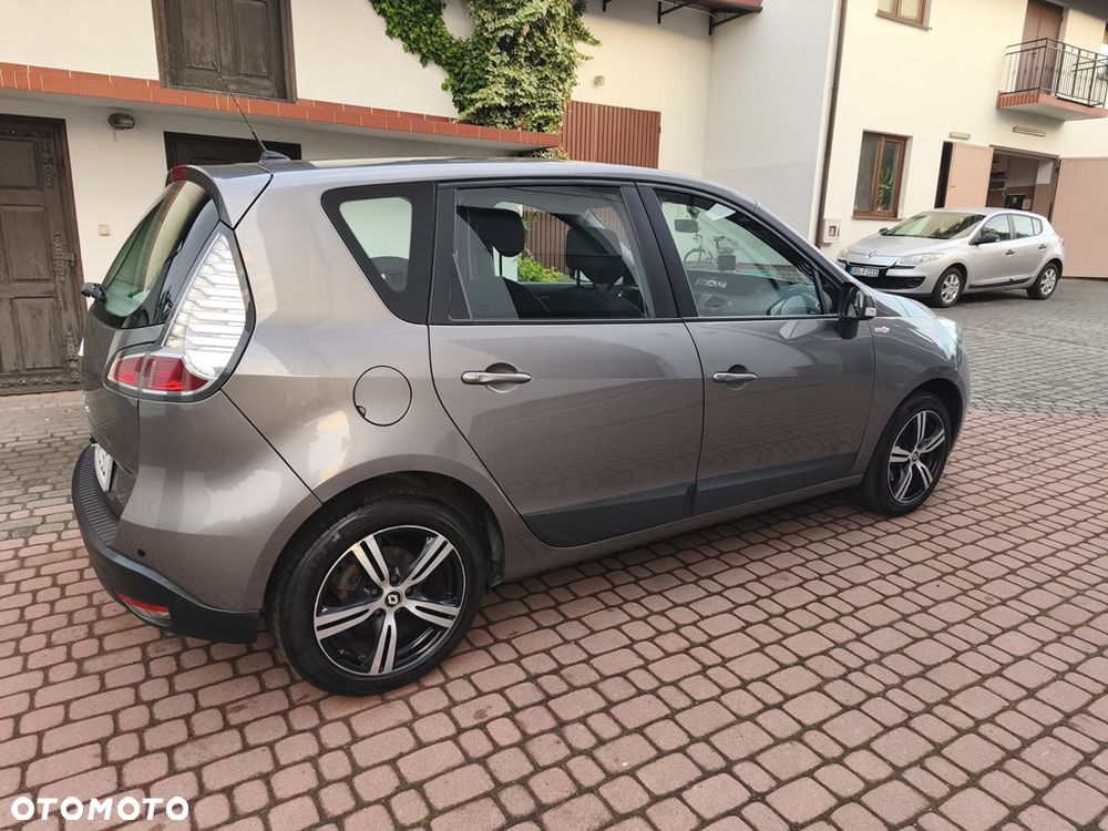 Renault Scenic 1.6 16V 110 TomTom Edition - 9