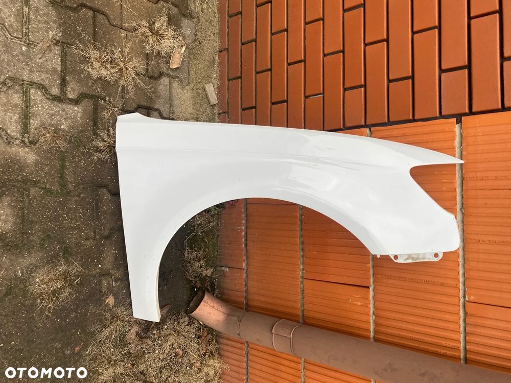 BŁOTNIK AUDI A3 2012- 8V0 H/B IDEALNY - 1