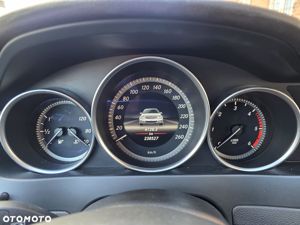 Mercedes-Benz Klasa C 220 (BlueTEC) d 7G-TRONIC - 16