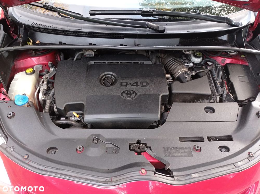 Toyota Verso 2.0 D-4D Premium - 34