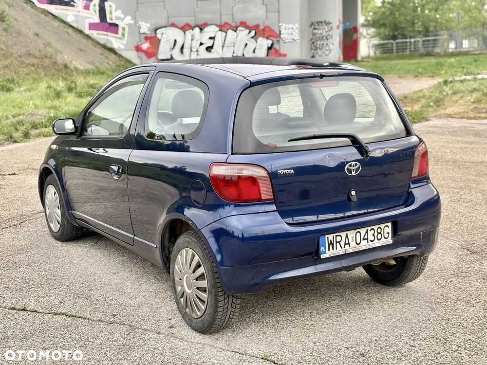 Toyota Yaris - 4