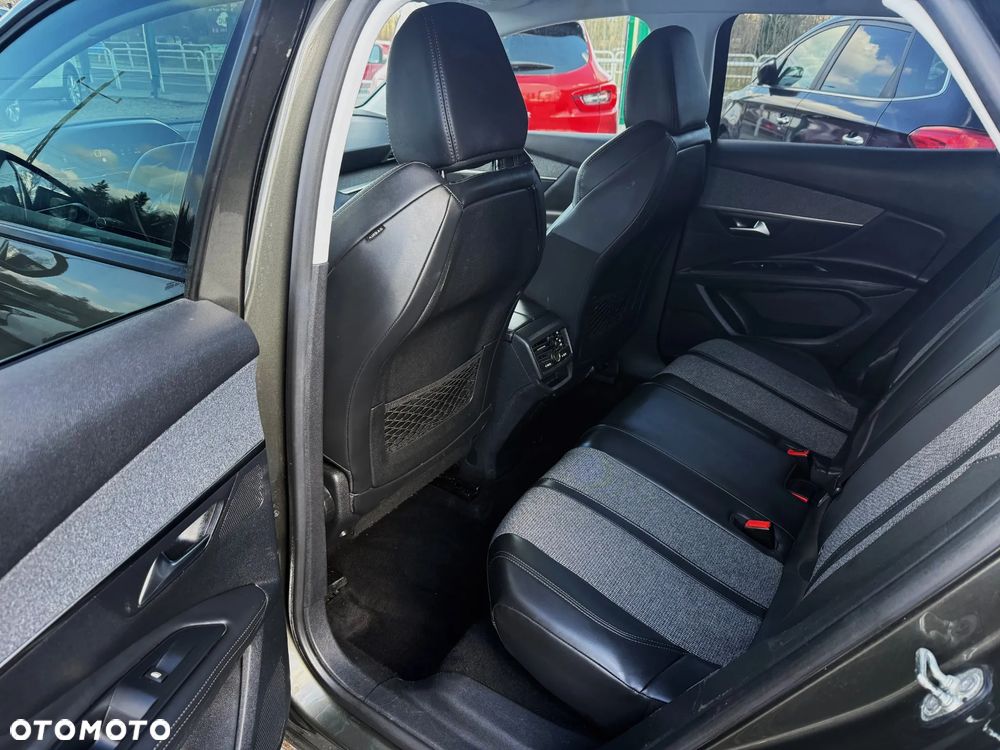 Peugeot 3008 BlueHDi 120 Stop & Start Allure - 9