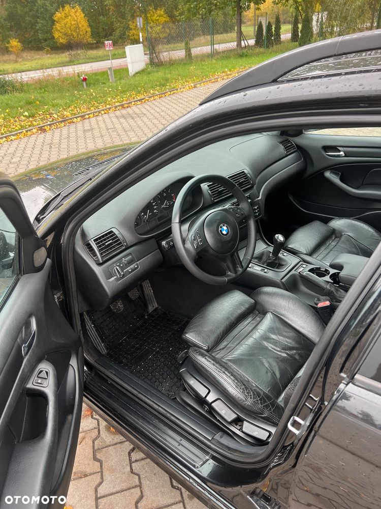 BMW Seria 3 318i Touring - 4