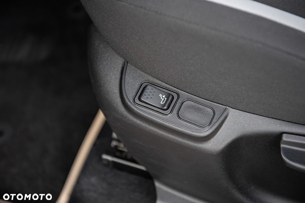 Fiat 500L 1.4 T-Jet 16V Lounge - 23