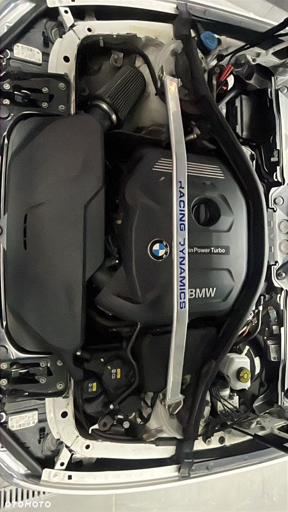 BMW Seria 3 330i xDrive Edition Luxury Line Purity - 21