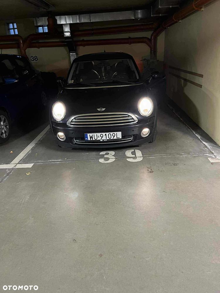 MINI Cooper Standard - 16
