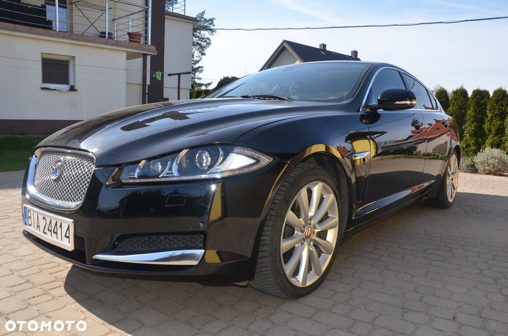 Jaguar XF 3.0 V6 Kompressor AWD - 8