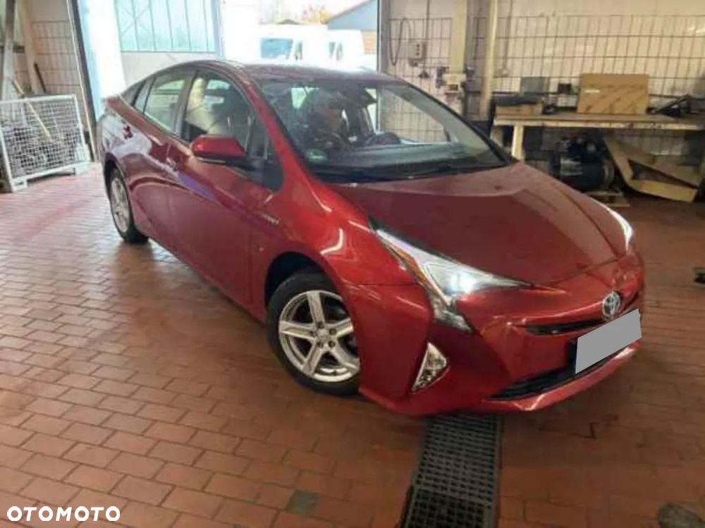 Toyota Prius Hybrid Executive - 8