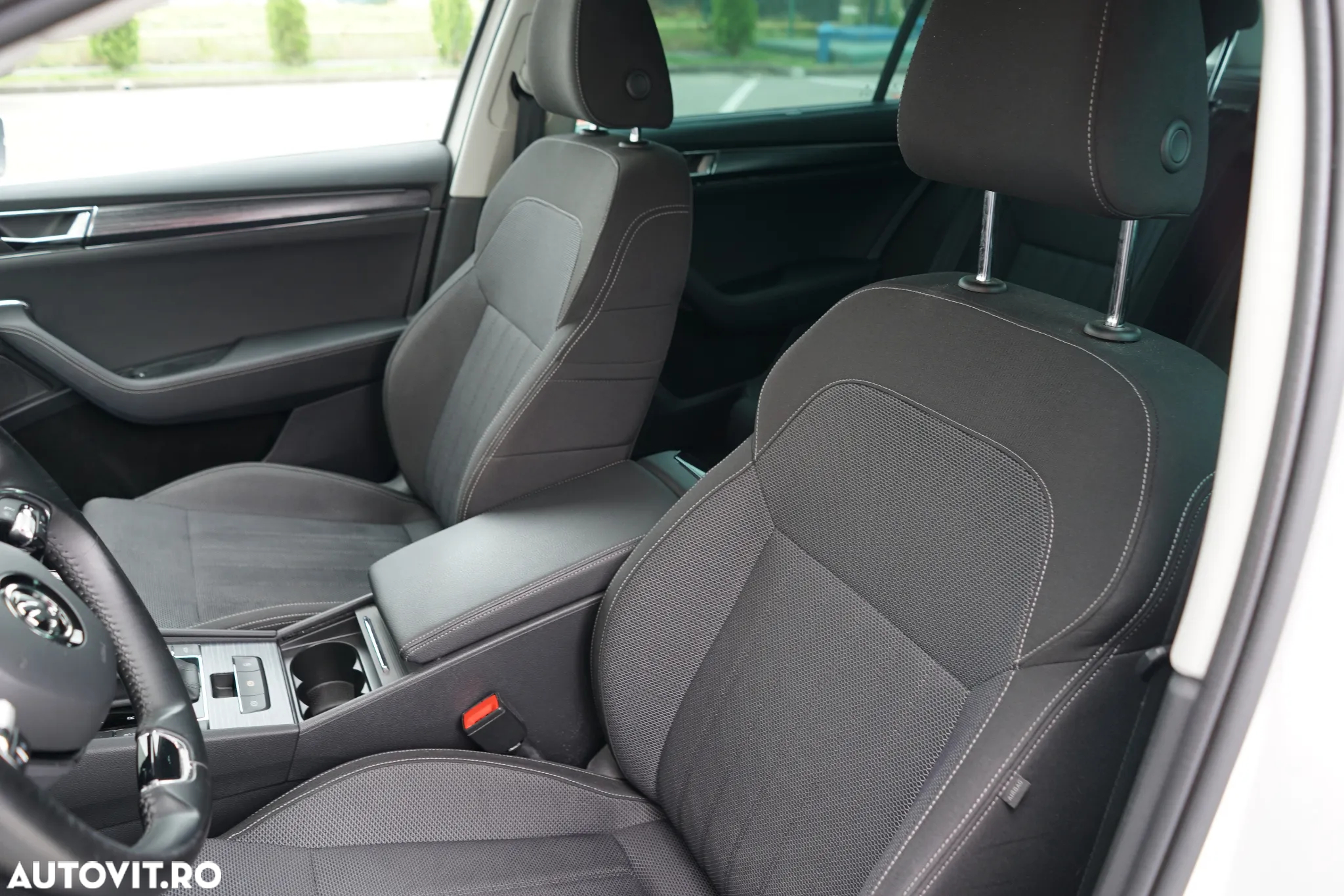 Skoda Superb Combi 2.0 TDI 4X4 DSG Style - 15