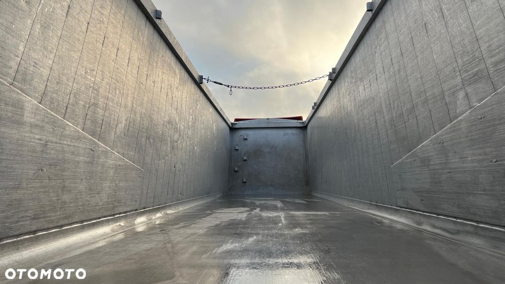 Schmitz Cargobull SGF S3 - 28