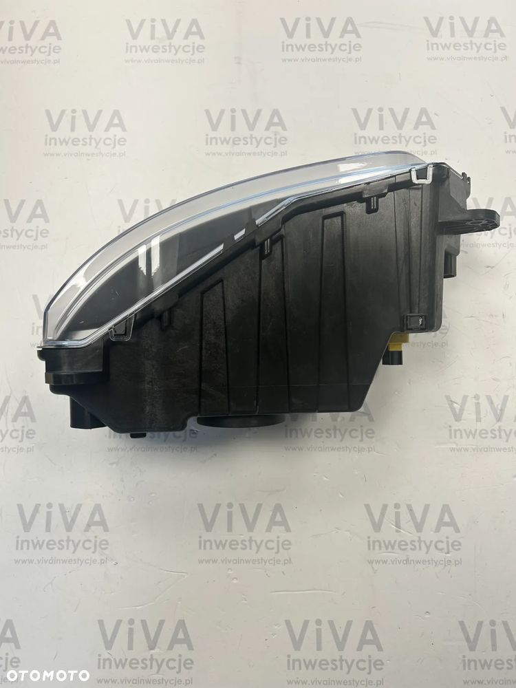 MAN OE HALOGEN REFLEKTOR PRZECIWMGIELNY PRAWY 81.25204-0004 - 4