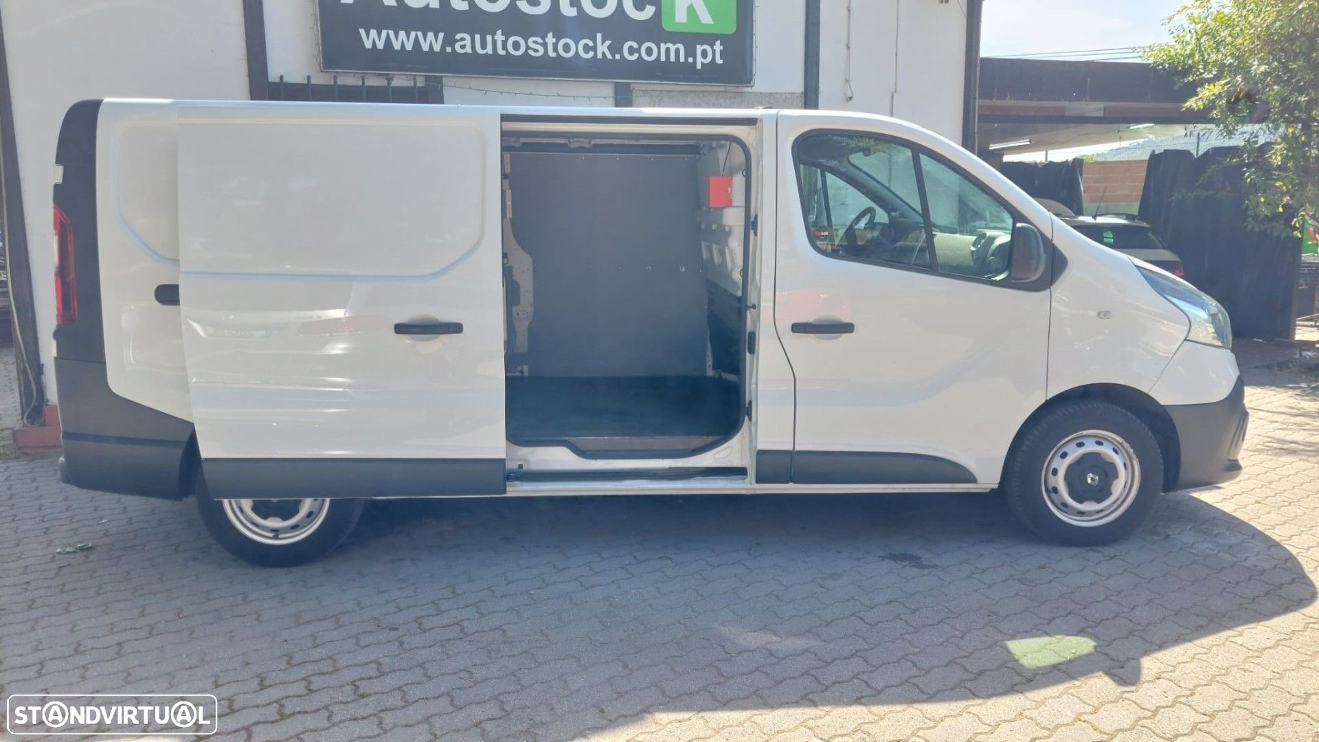 Renault Trafic 1.6 dCi L2H1 1.2T - 12