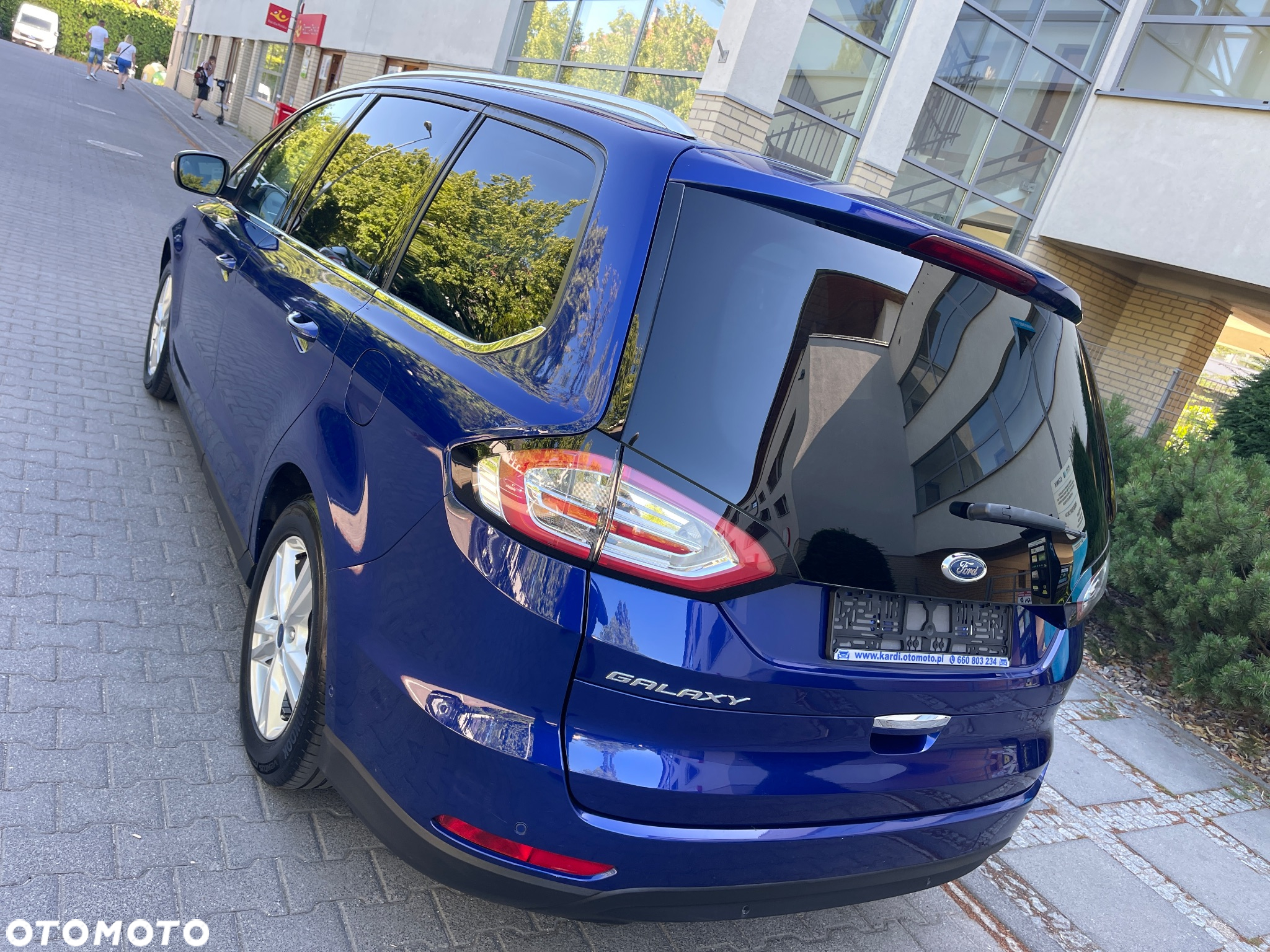 Ford Galaxy - 11
