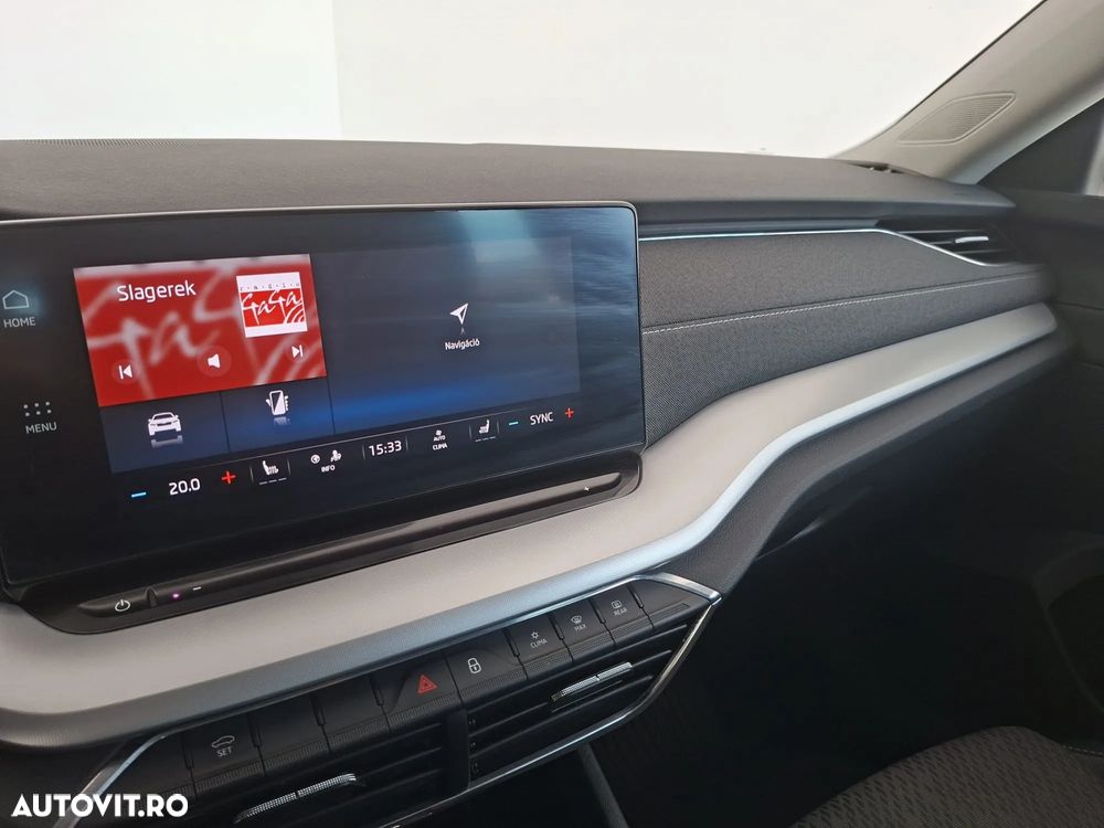 Skoda Octavia Combi 2.0 TDI DSG 4X4 Style - 23