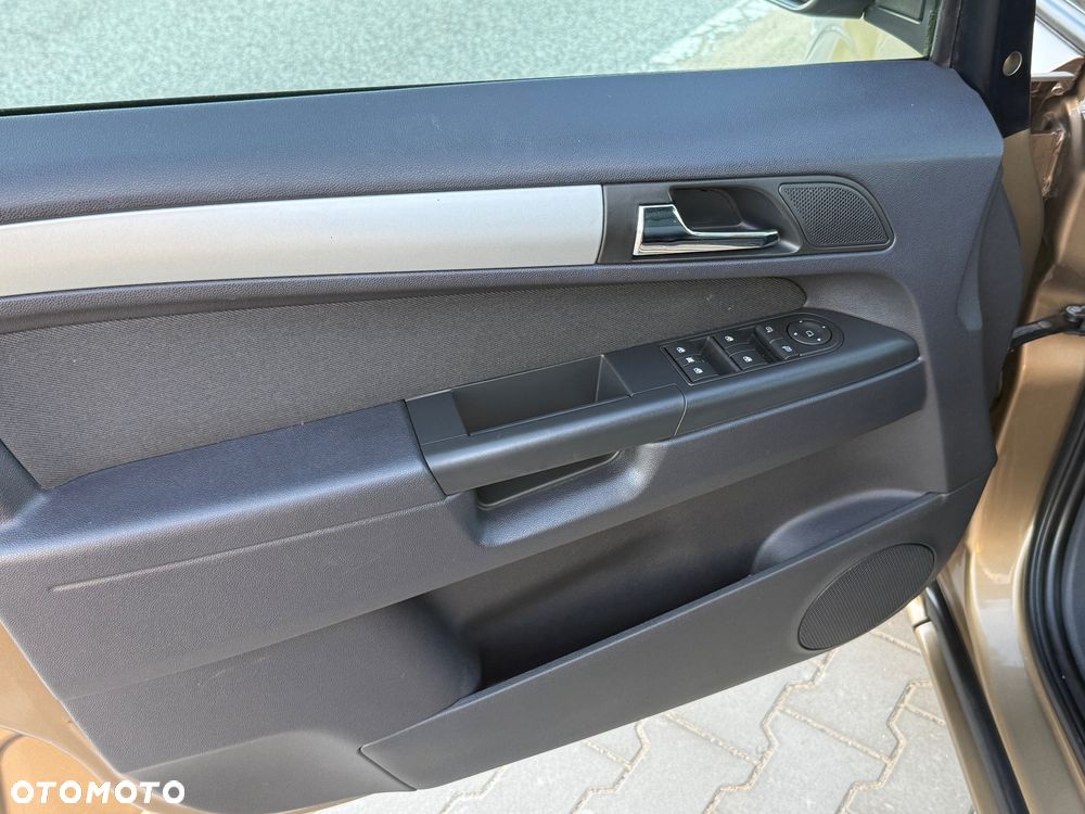 Opel Zafira - 18