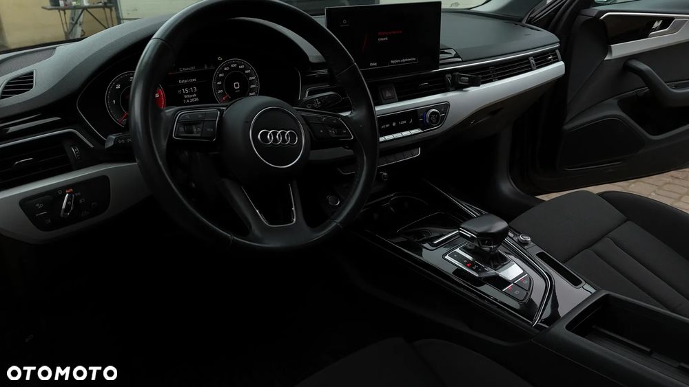 Audi A4 Limousine - 10