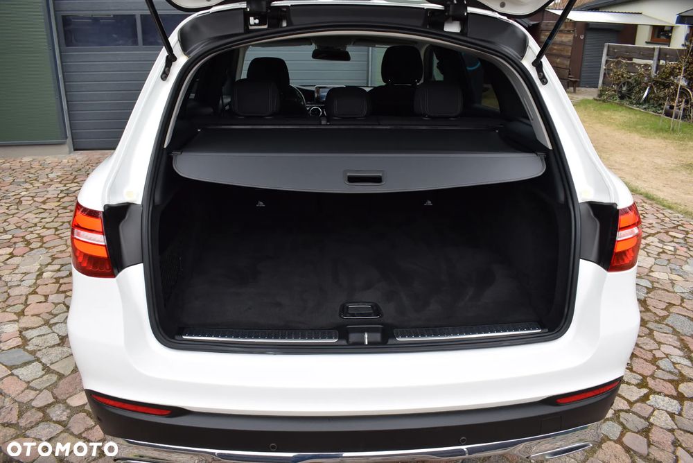 Mercedes-Benz GLC - 30