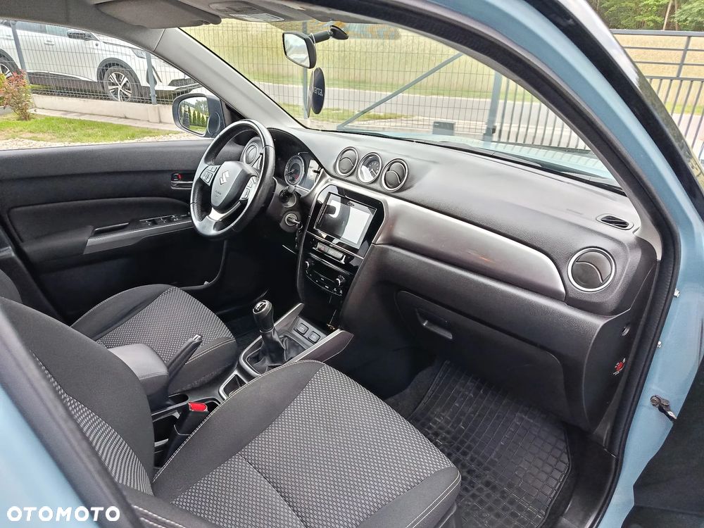 Suzuki Vitara 1.0 Boosterjet Premium 2WD - 14