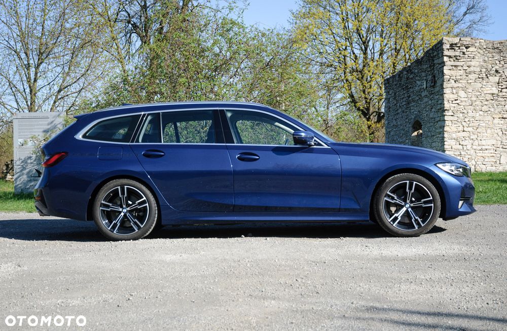 BMW Seria 3 330e - 5