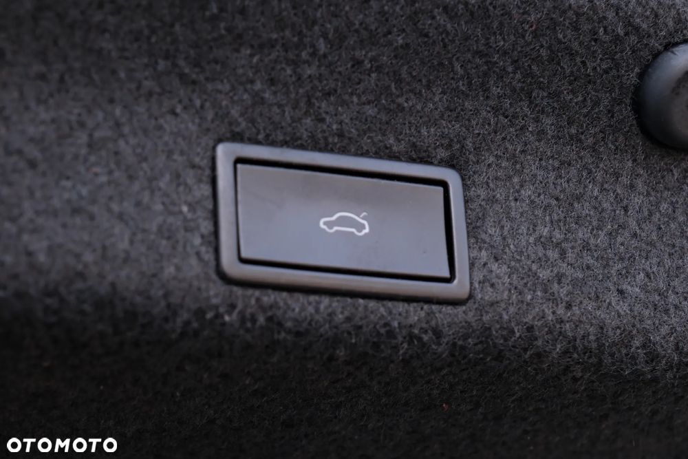 Volkswagen Passat - 40