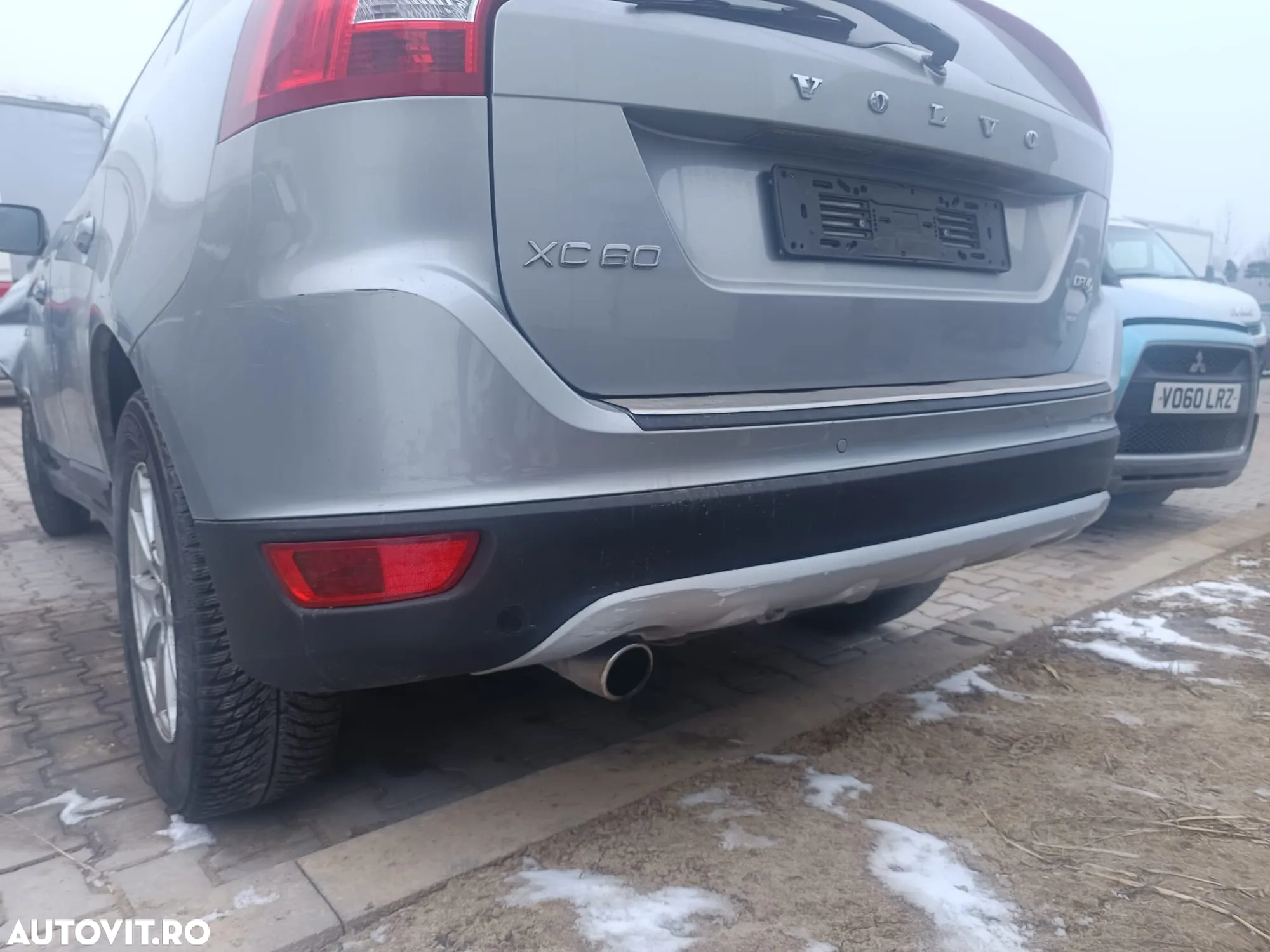 Dezmembram Volvo XC60 2012, 2.0 Diesel, cutie de viteze manuala - 5