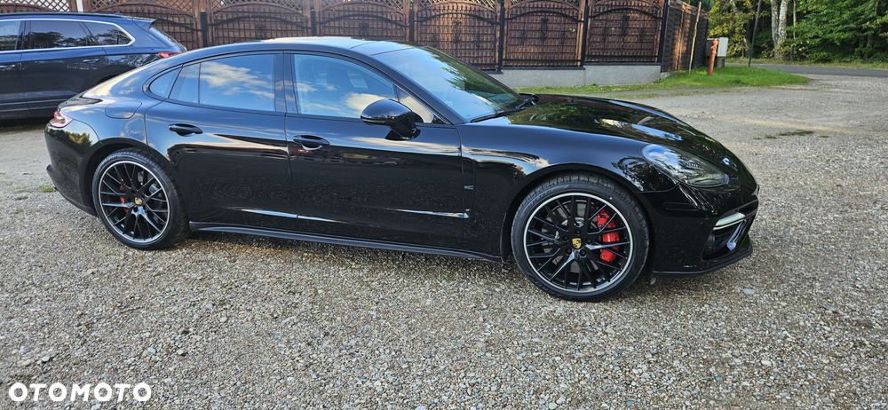 Porsche Panamera Turbo Executive - 11