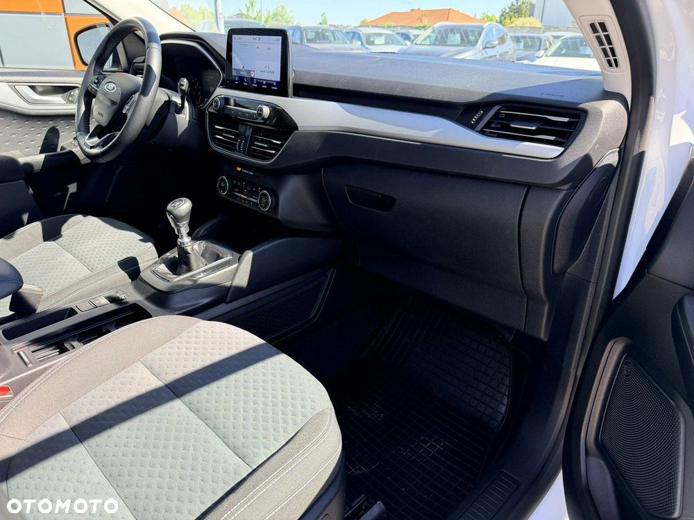 Ford Kuga 2.0 TDCi 4x2 Trend - 16